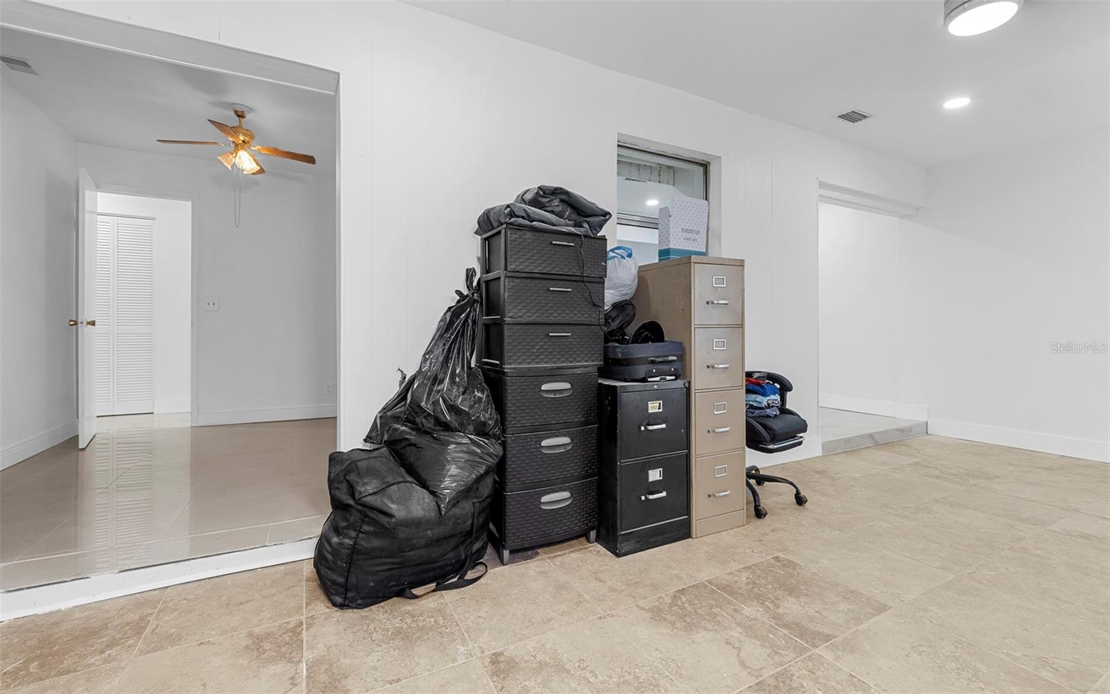 Image 11 of 34 For 6414 Larmon Street