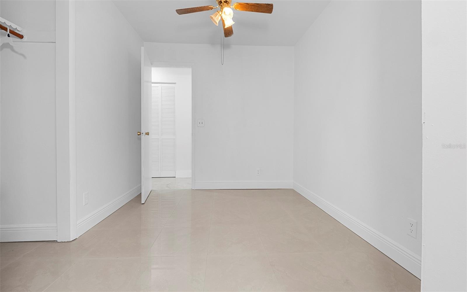 Image 19 of 34 For 6414 Larmon Street