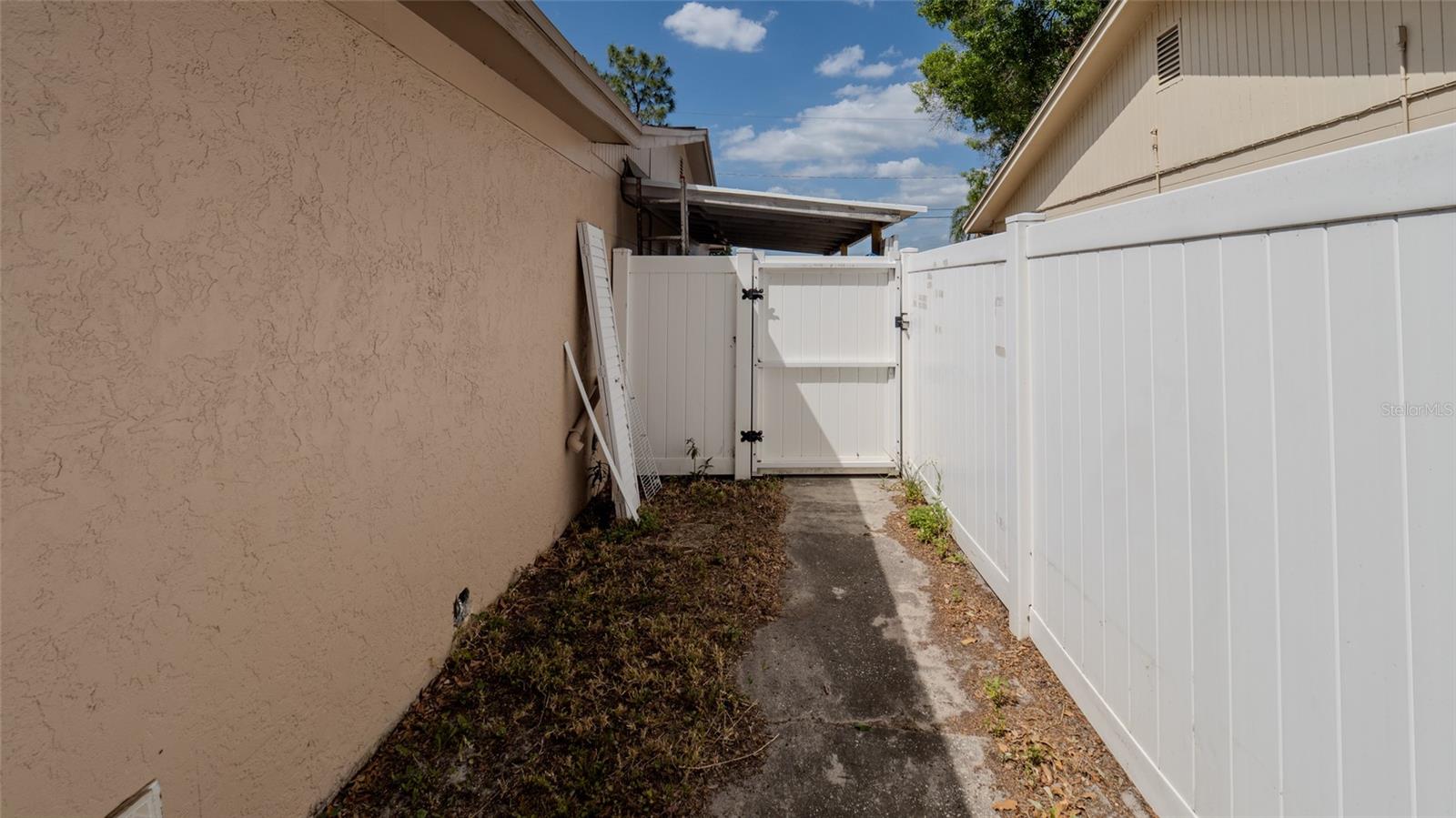 Image 29 of 34 For 6414 Larmon Street