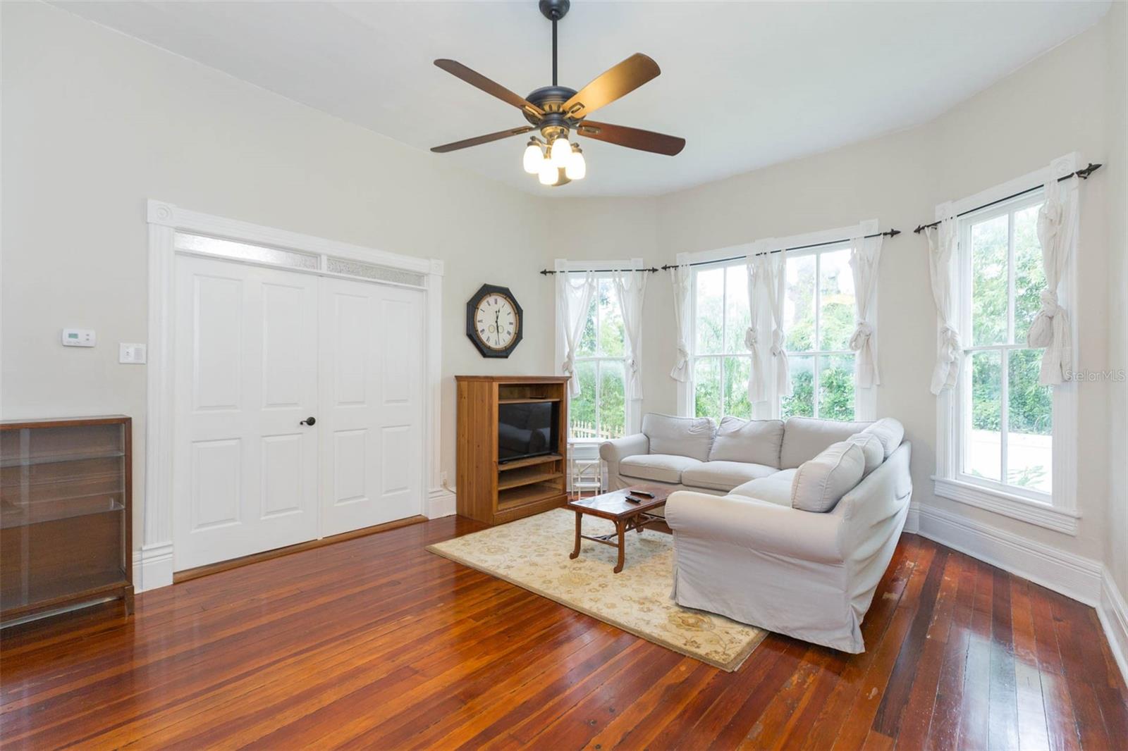 Image 16 of 56 For 14006 5th Street