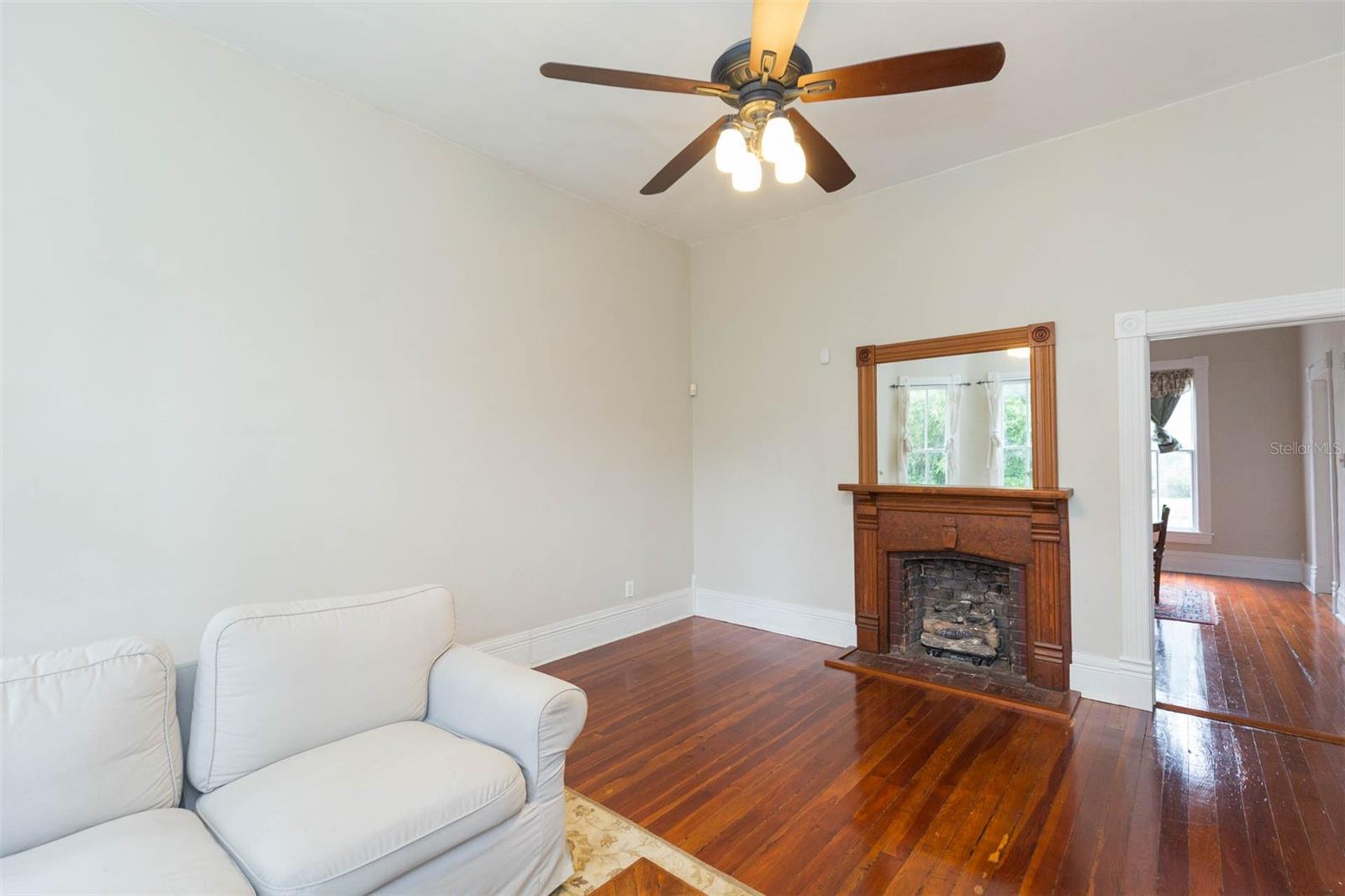 Image 17 of 56 For 14006 5th Street