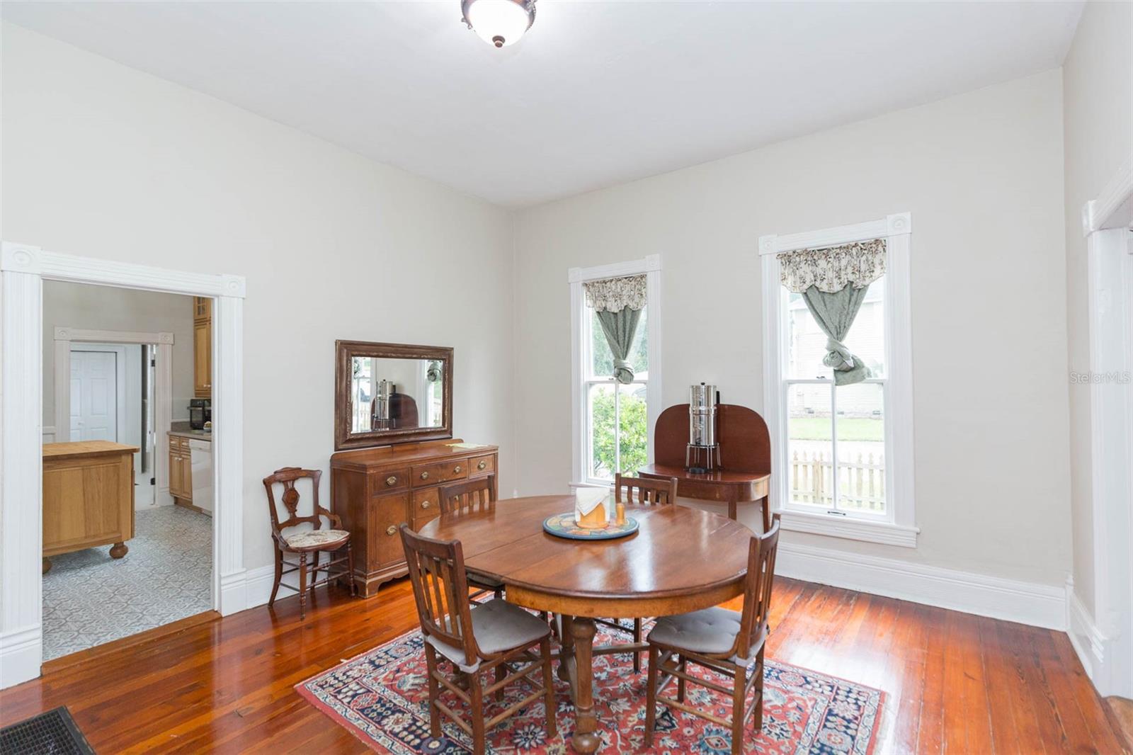 Image 19 of 56 For 14006 5th Street