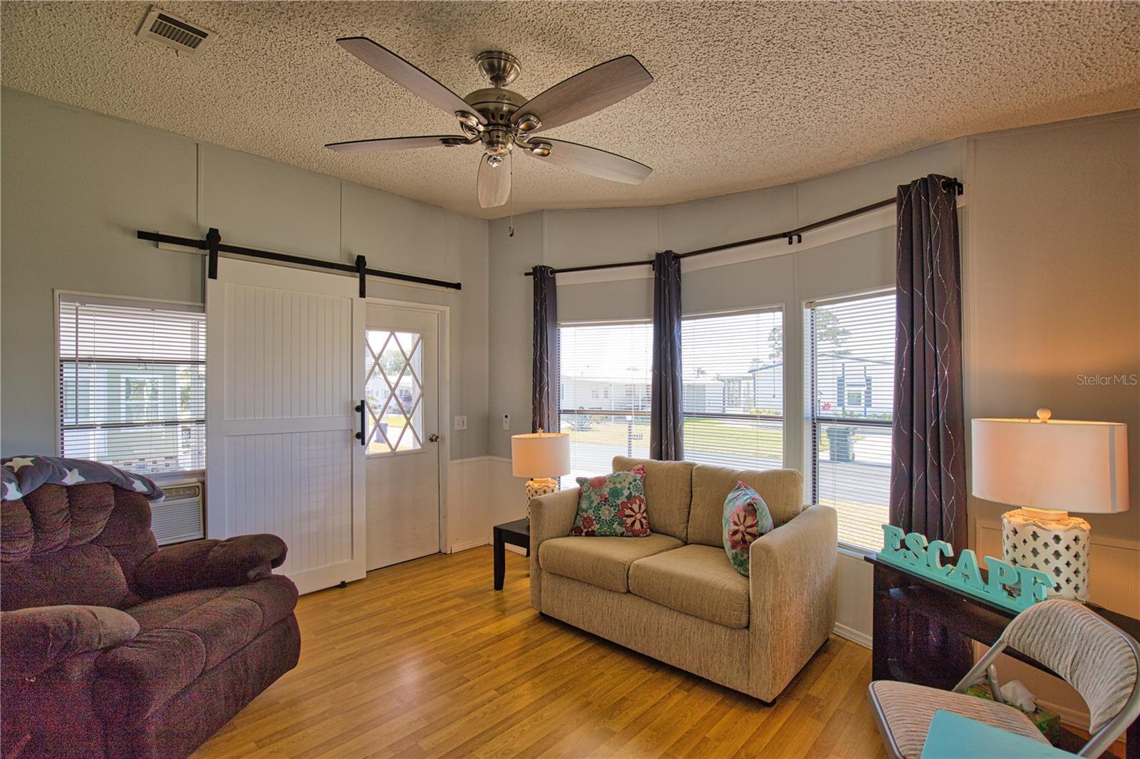 Image 20 of 79 For 431 Loma Linda