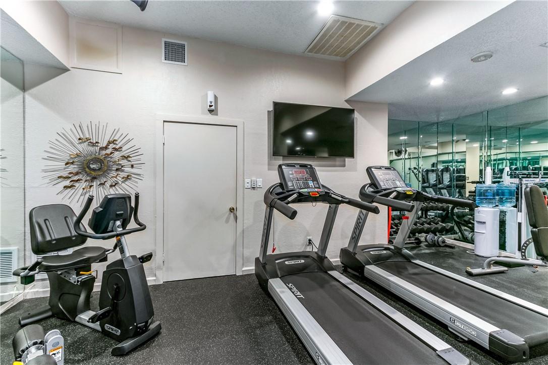 Image 29 of 87 For 1390 Gulf Boulevard 104