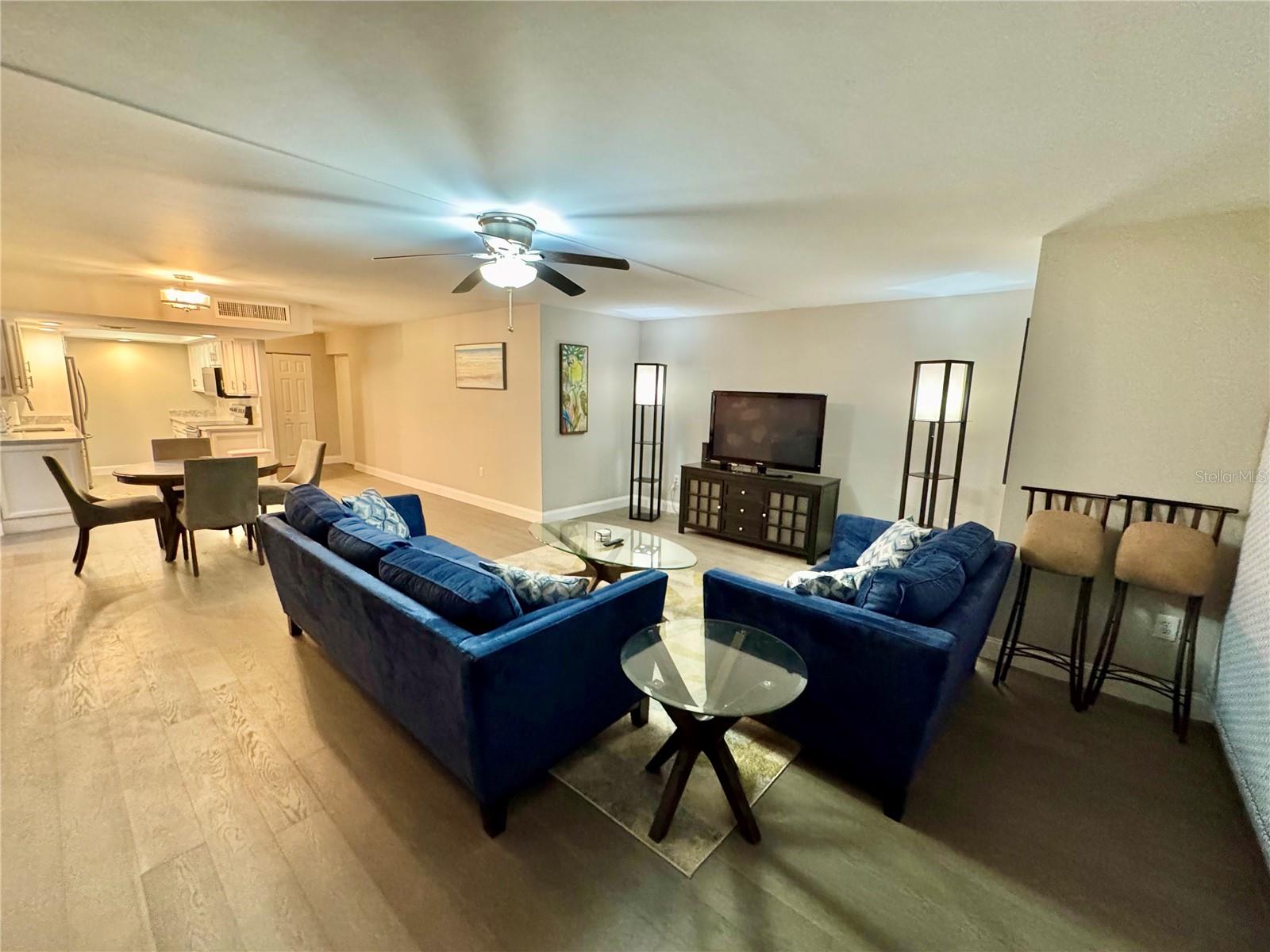 Image 46 of 87 For 1390 Gulf Boulevard 104