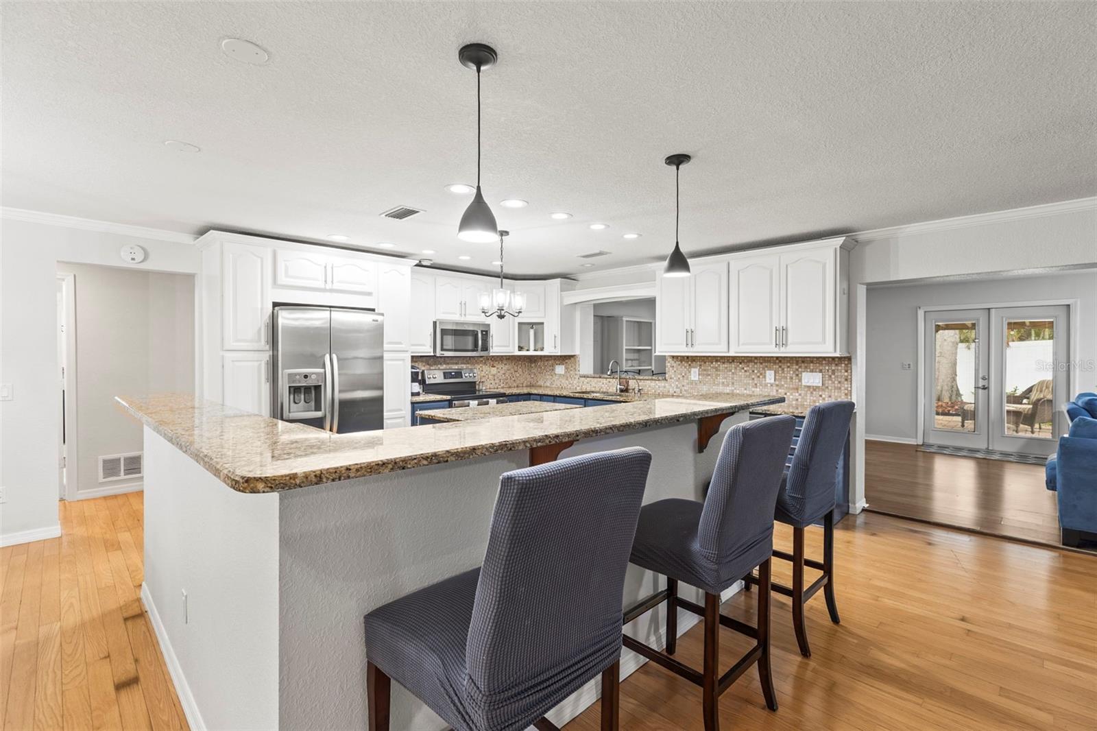 Image 10 of 44 For 13841 89th Avenue