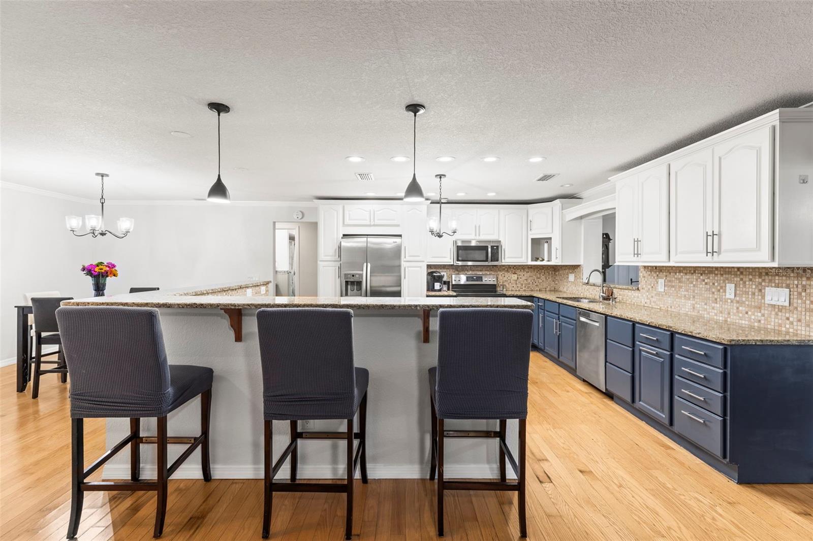 Image 11 of 44 For 13841 89th Avenue