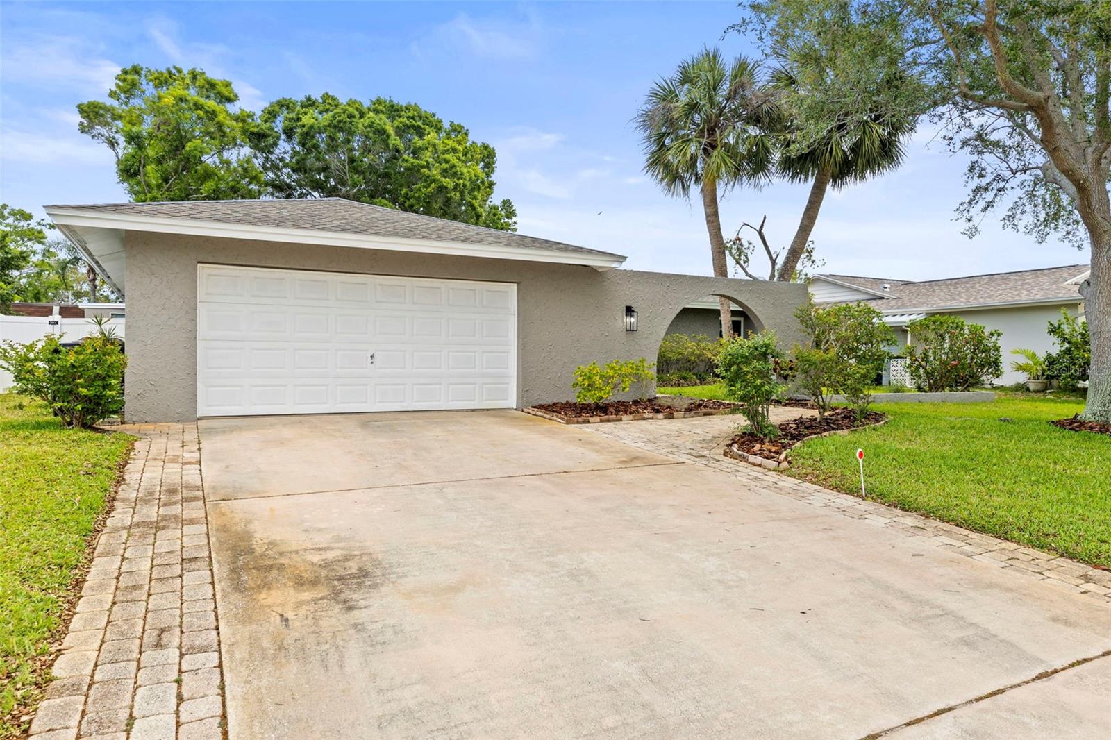 Image 3 of 44 For 13841 89th Avenue
