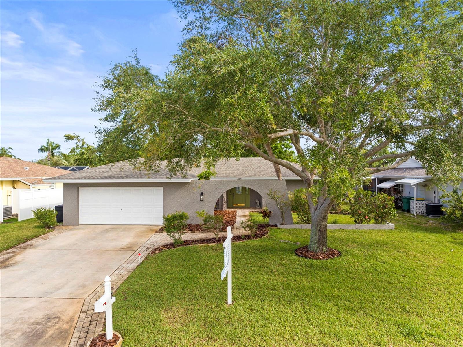 Image 39 of 44 For 13841 89th Avenue