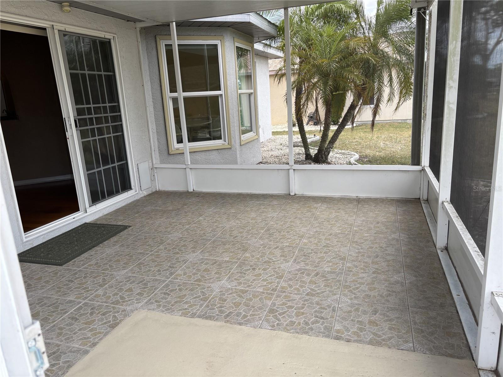 Image 28 of 46 For 301 Caloosa Palms Court