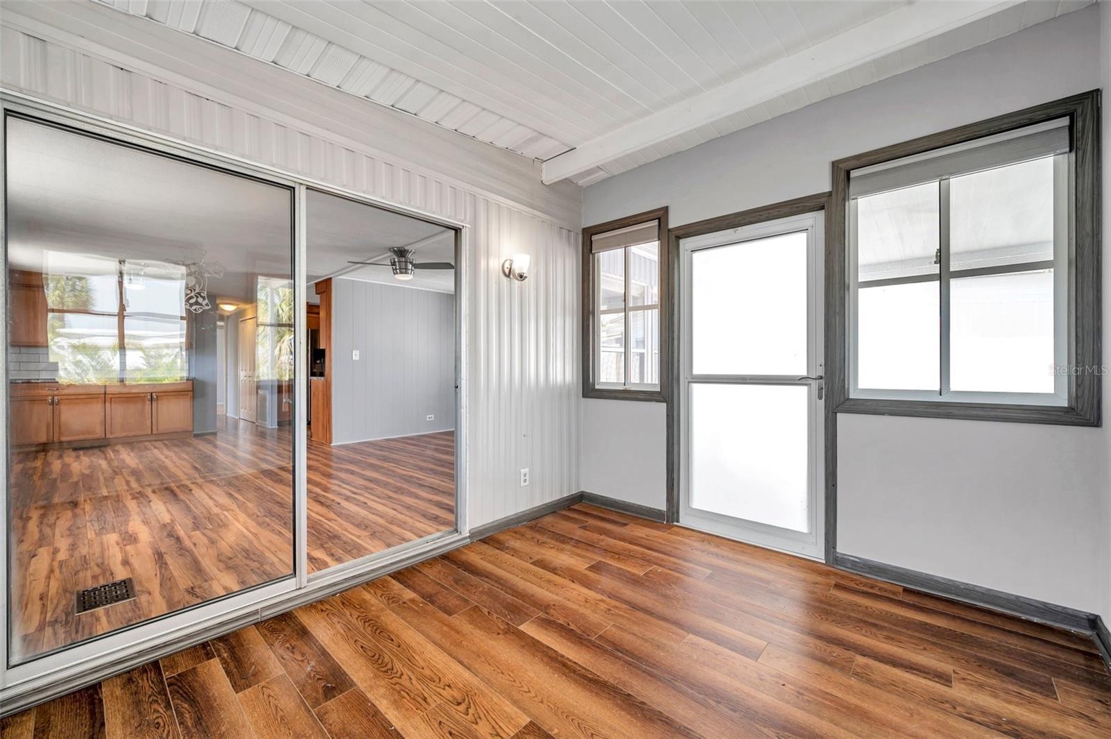 Image 18 of 66 For 4851 Gandy Boulevard B3 L8