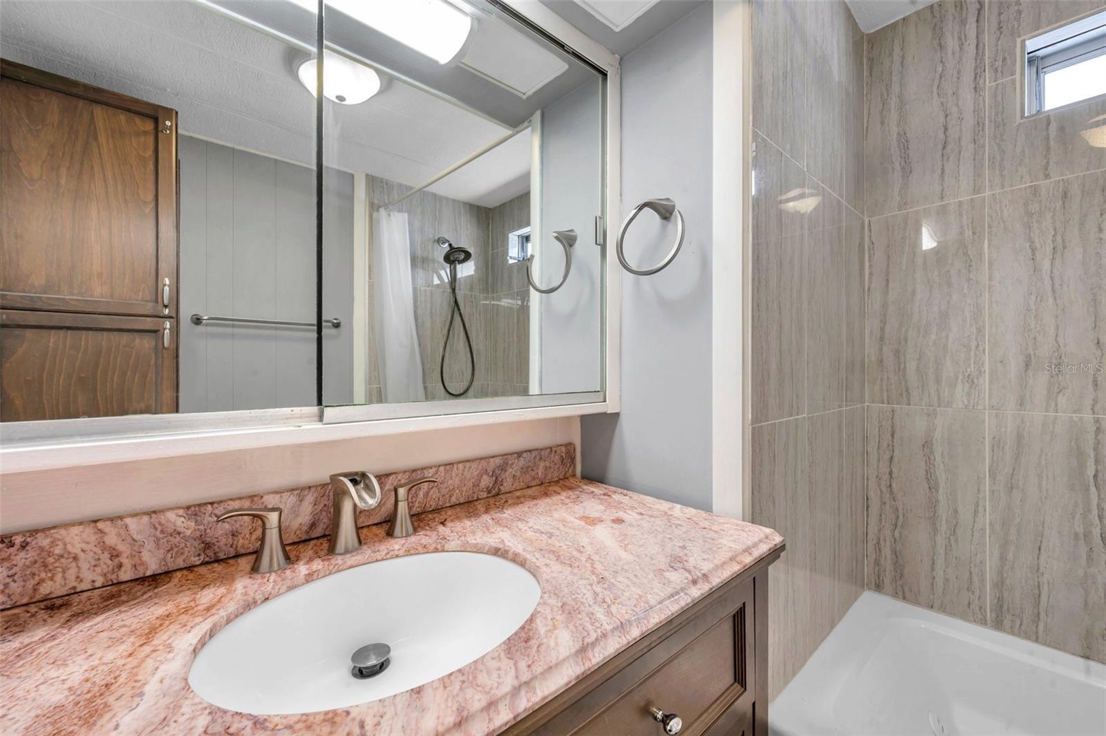 Image 21 of 66 For 4851 Gandy Boulevard B3 L8