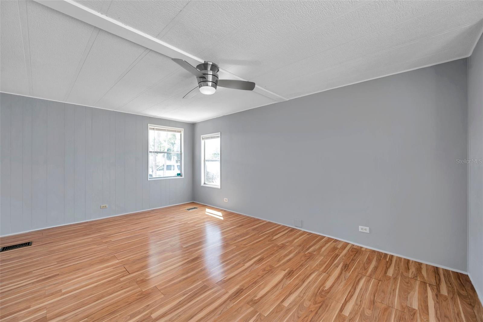 Image 25 of 66 For 4851 Gandy Boulevard B3 L8