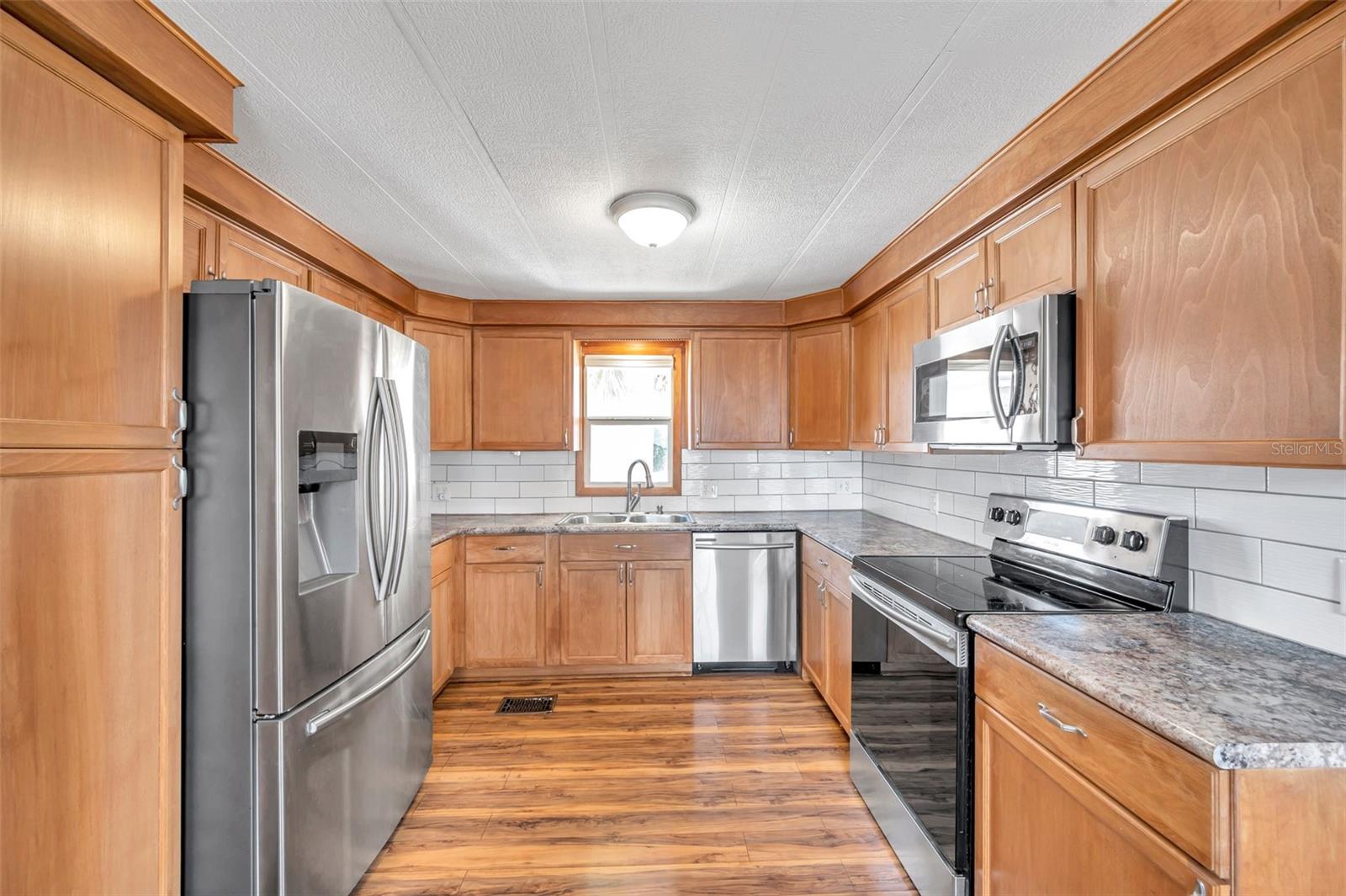 Image 5 of 66 For 4851 Gandy Boulevard B3 L8