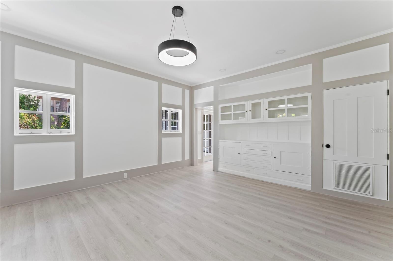Image 10 of 25 For 1330 Cherry Street Ne