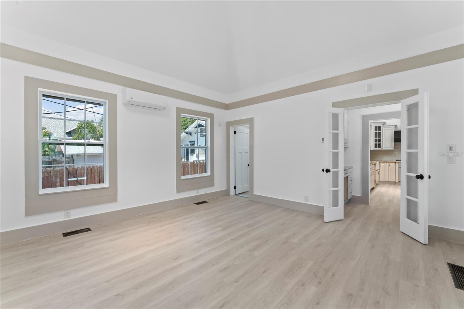 Image 11 of 25 For 1330 Cherry Street Ne