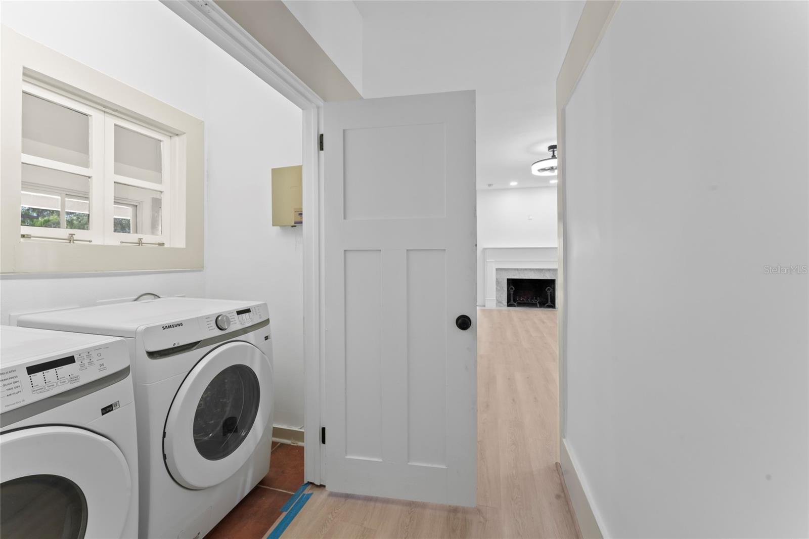 Image 16 of 25 For 1330 Cherry Street Ne