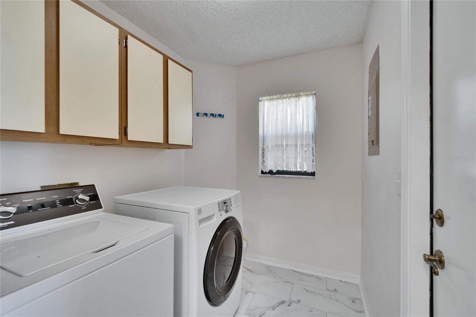 Image 21 of 27 For 322 Northway Drive