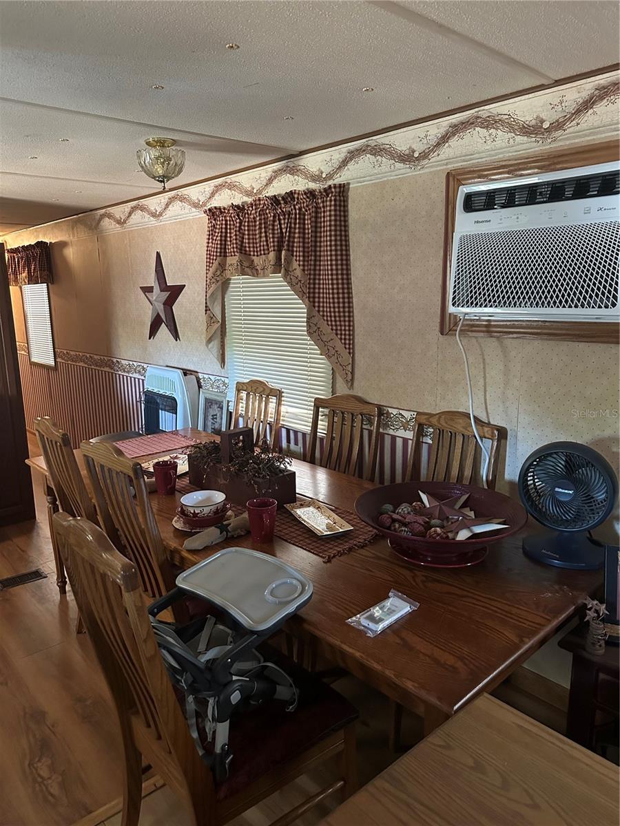 Listing photo id 1 for 6590 Lakato Lane