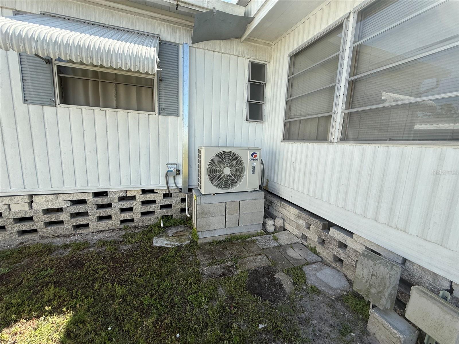 Listing photo id 1 for 347 Mount Saxon Avenue Ne 324