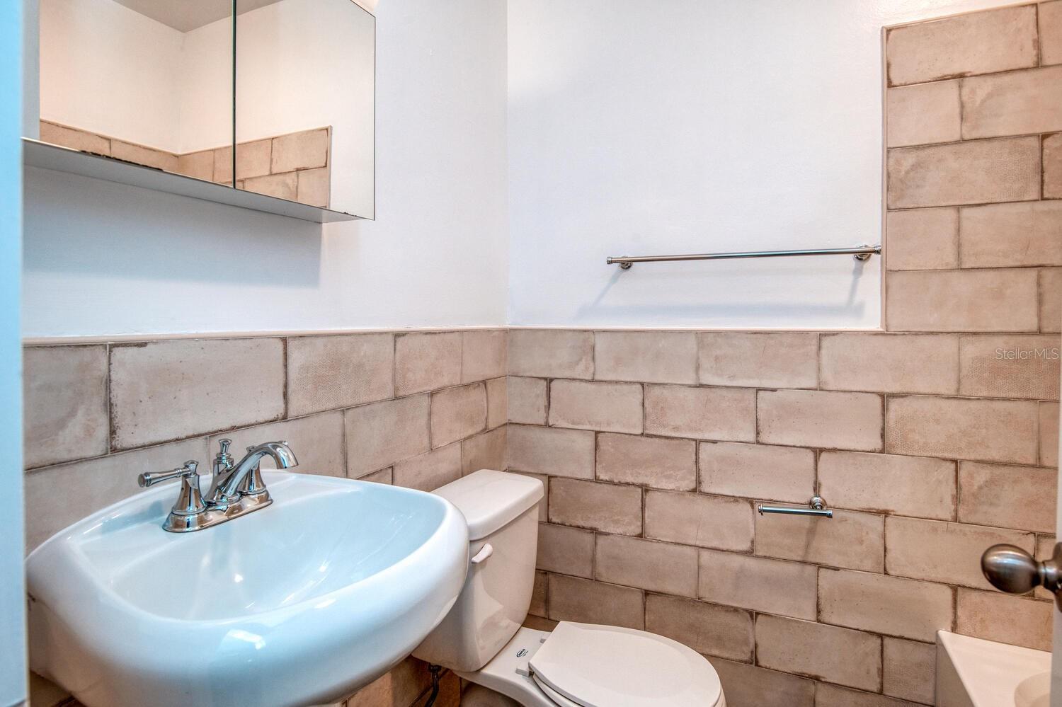 Image 18 of 22 For 4104 Lawn Avenue