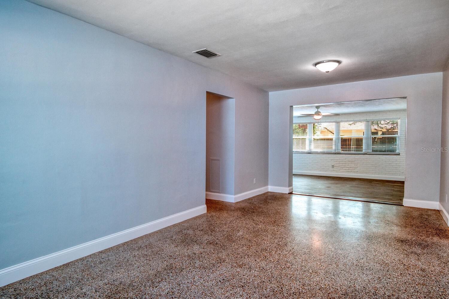 Image 4 of 22 For 4104 Lawn Avenue