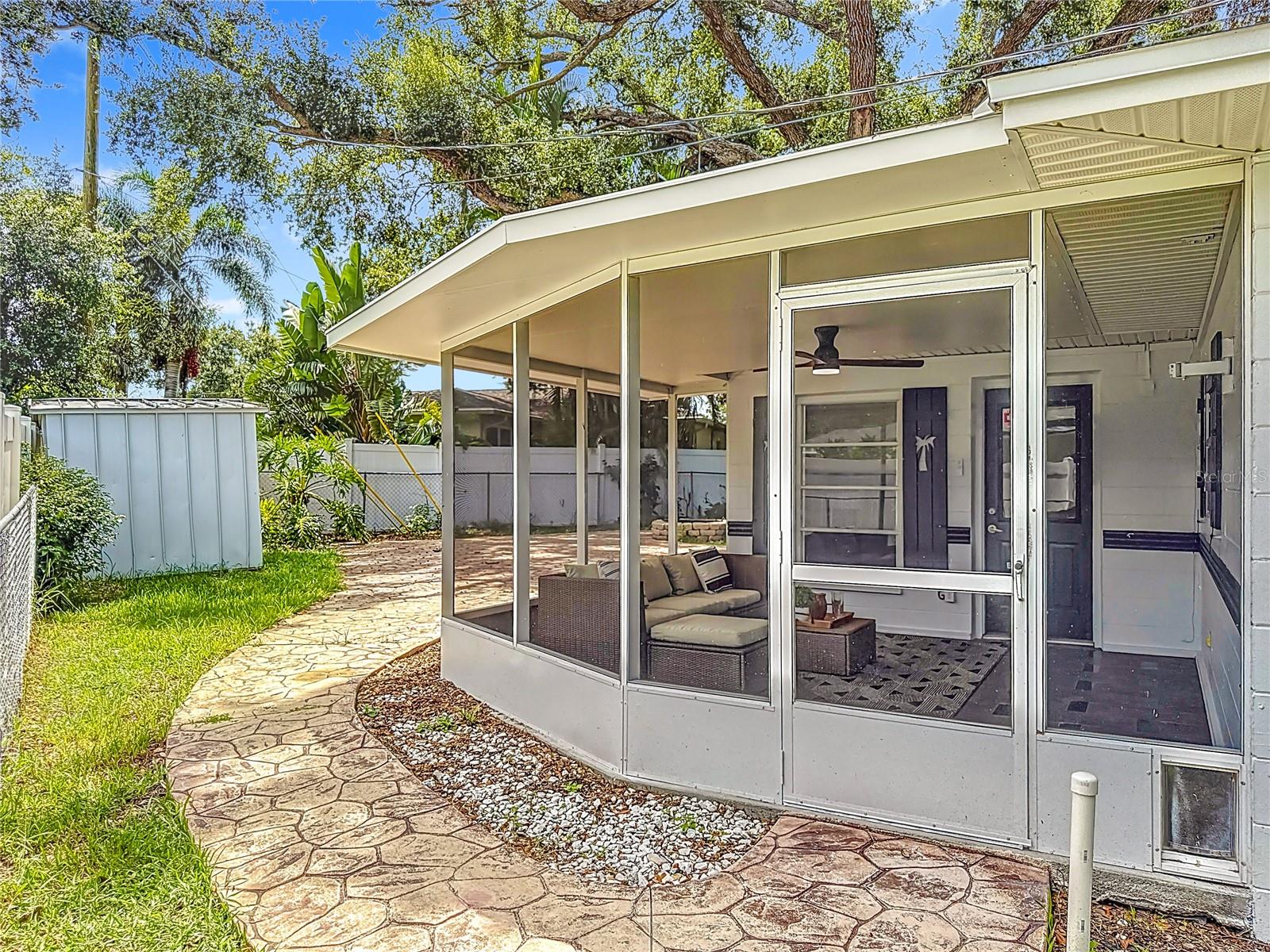 Image 31 of 45 For 5271 31st Avenue N