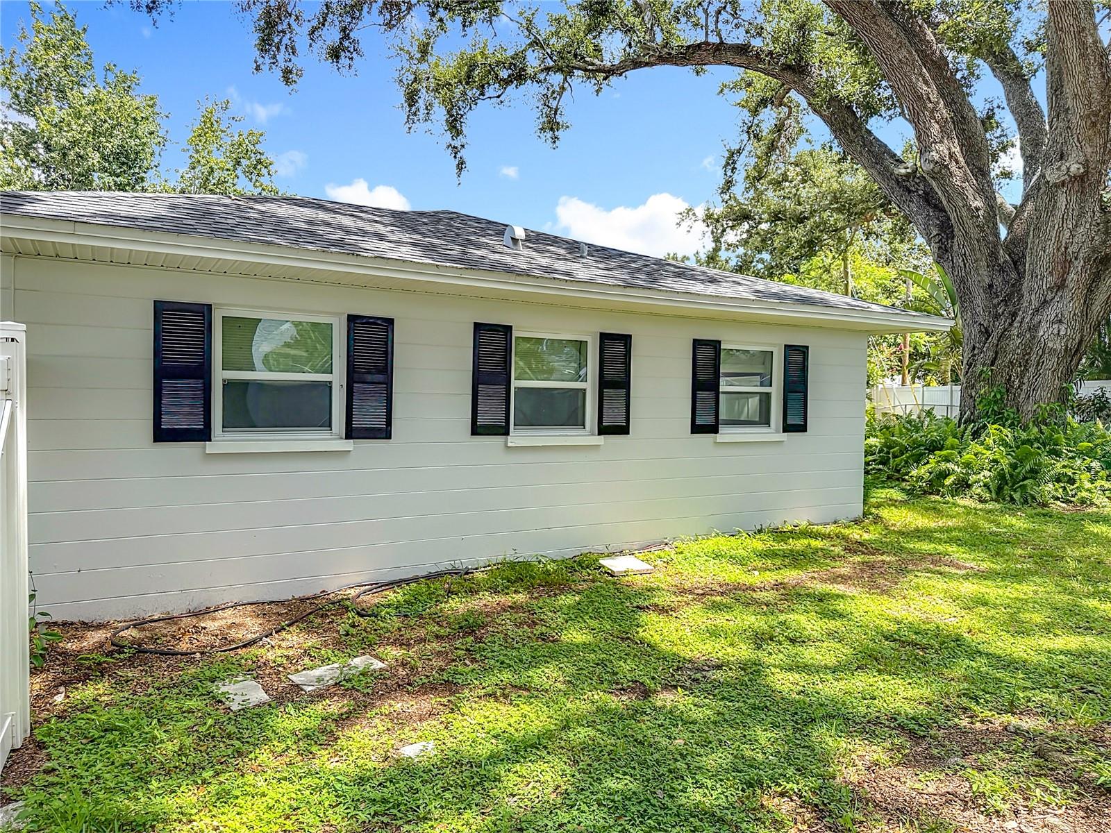 Image 41 of 45 For 5271 31st Avenue N