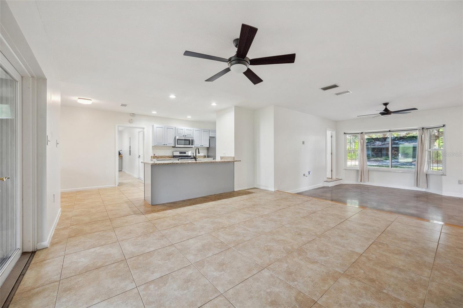 Image 10 of 75 For 1308 Perdiz Street