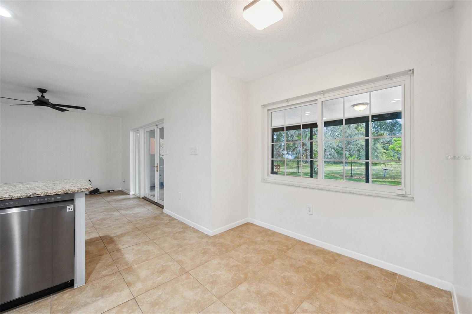 Image 12 of 75 For 1308 Perdiz Street