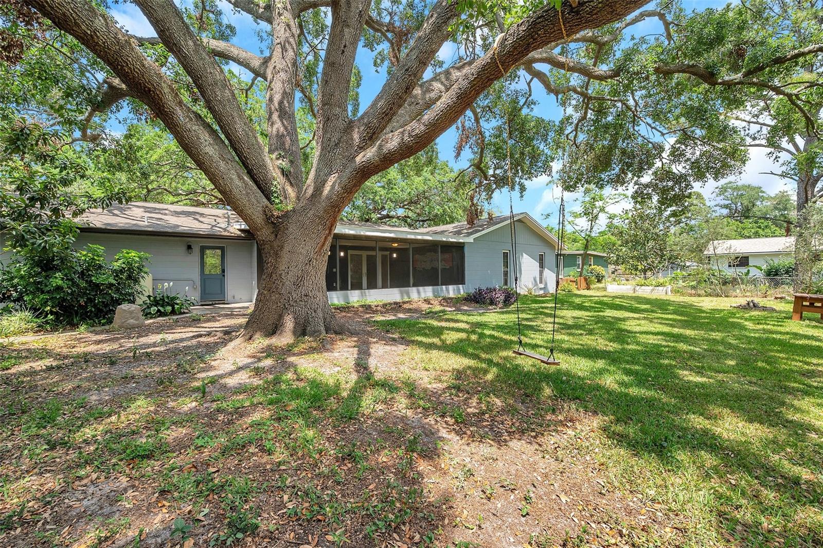 Image 64 of 75 For 1308 Perdiz Street