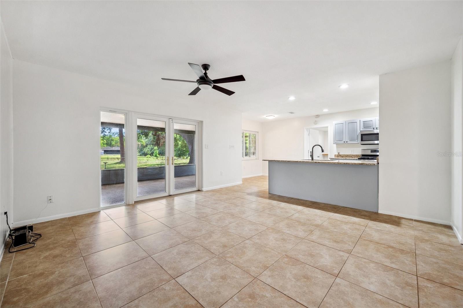 Image 9 of 75 For 1308 Perdiz Street