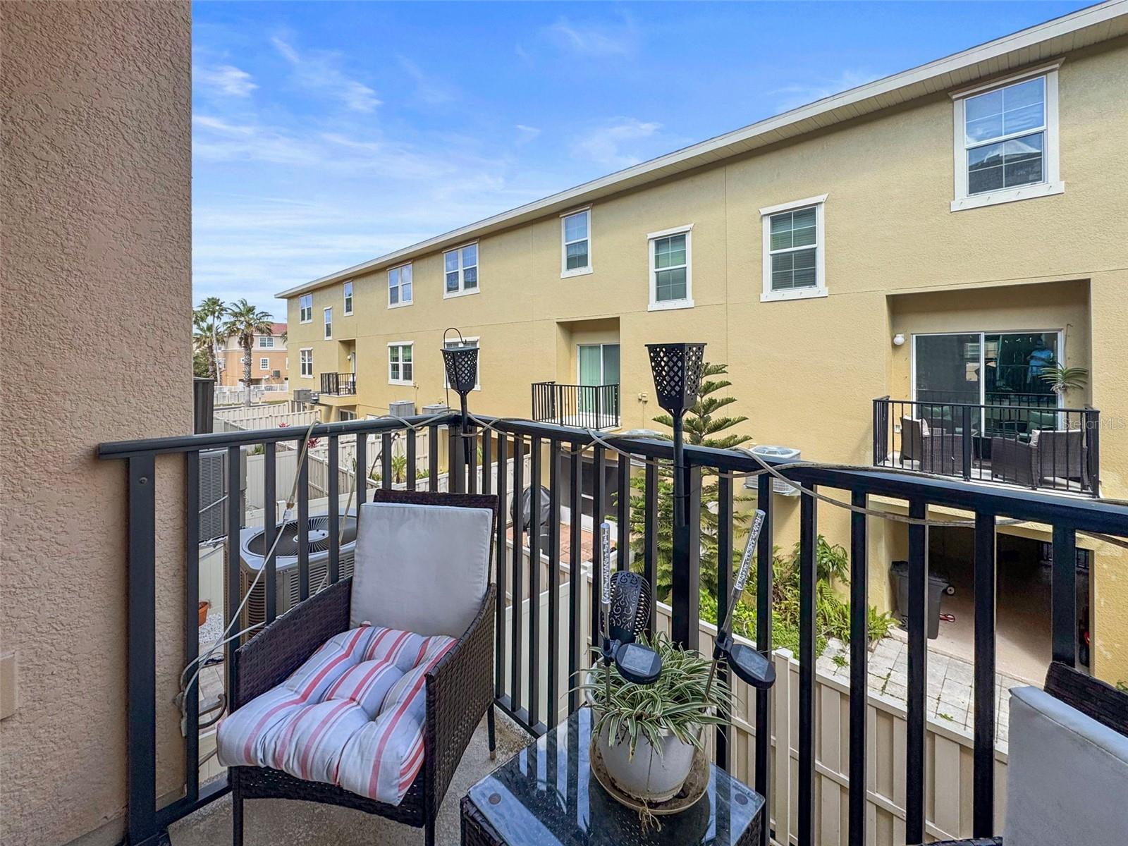 Image 11 of 67 For 5524 Yellowfin Court