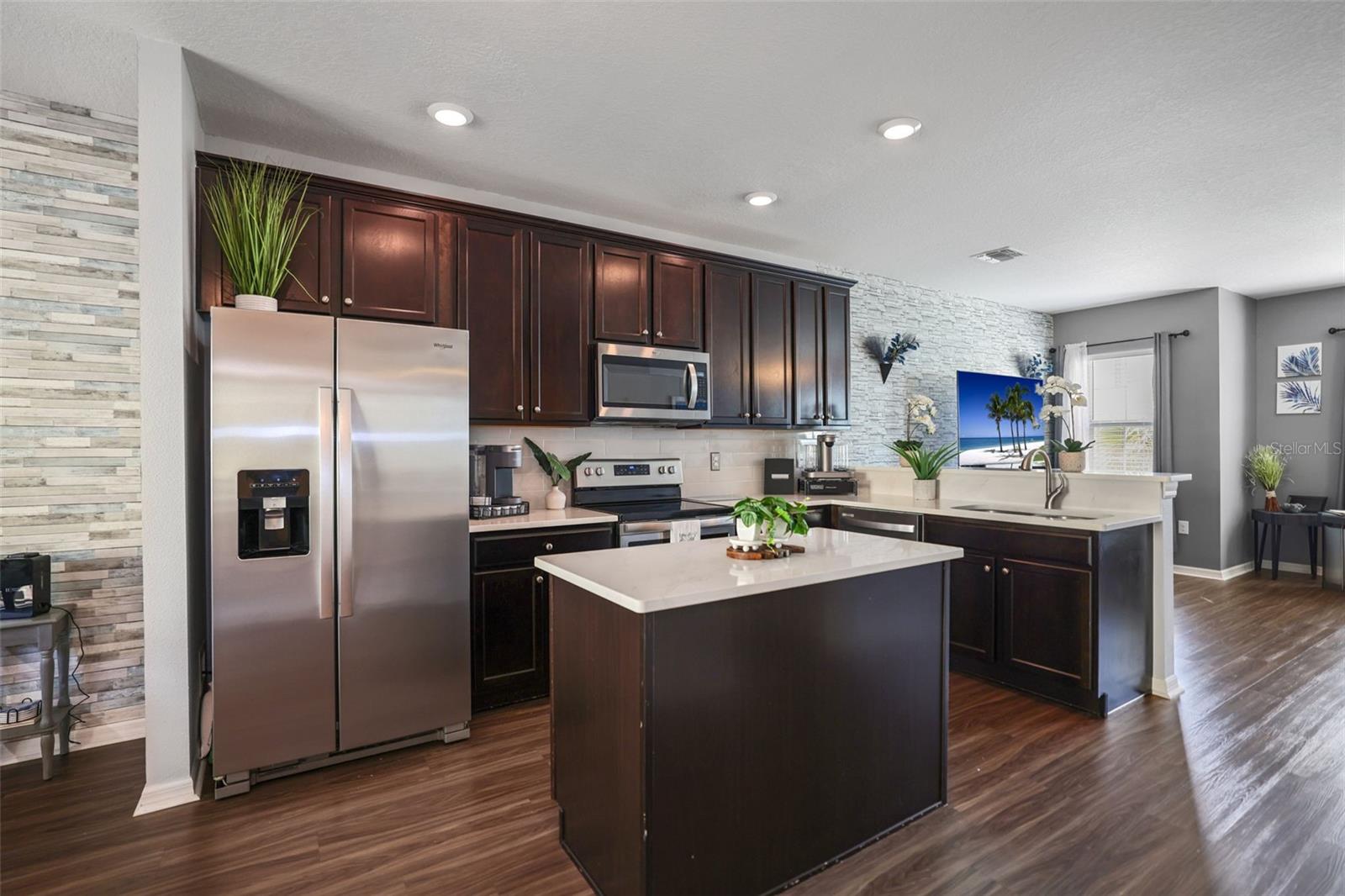 Image 22 of 67 For 5524 Yellowfin Court
