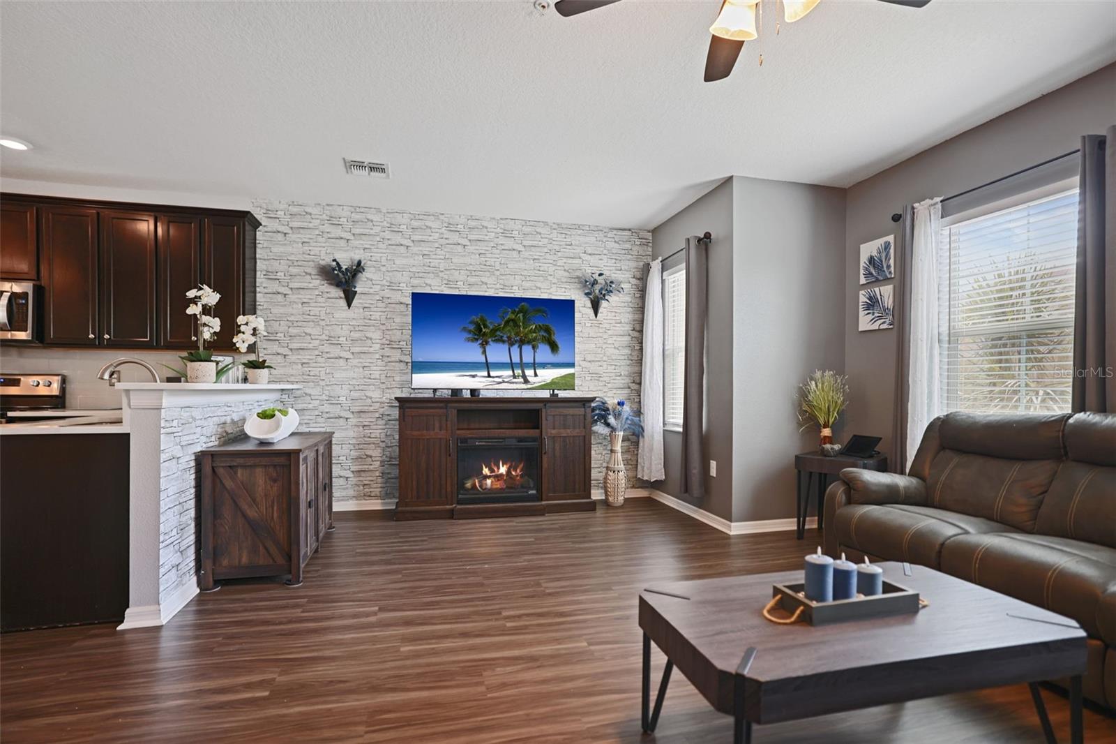 Image 30 of 67 For 5524 Yellowfin Court