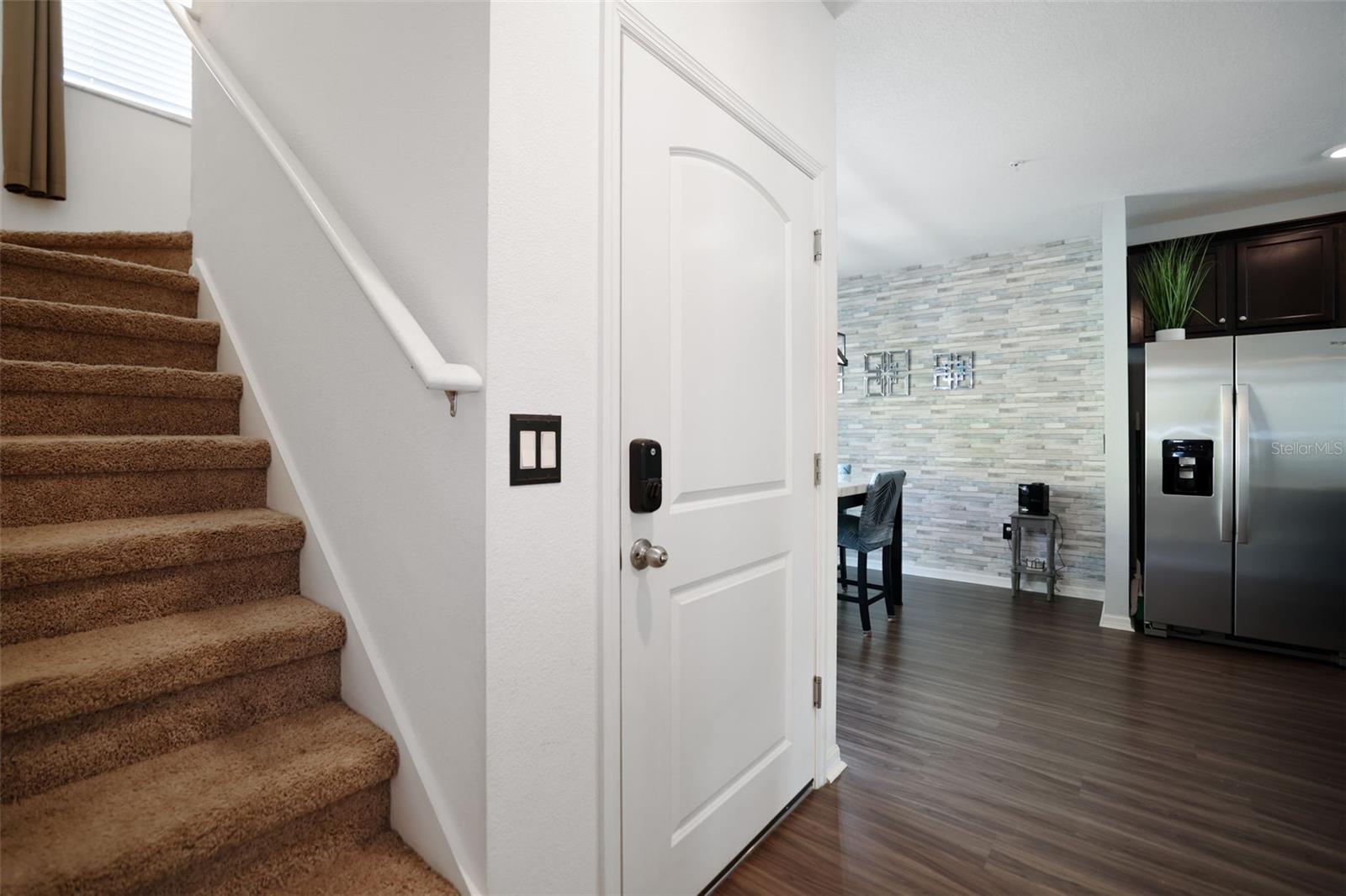 Image 33 of 67 For 5524 Yellowfin Court
