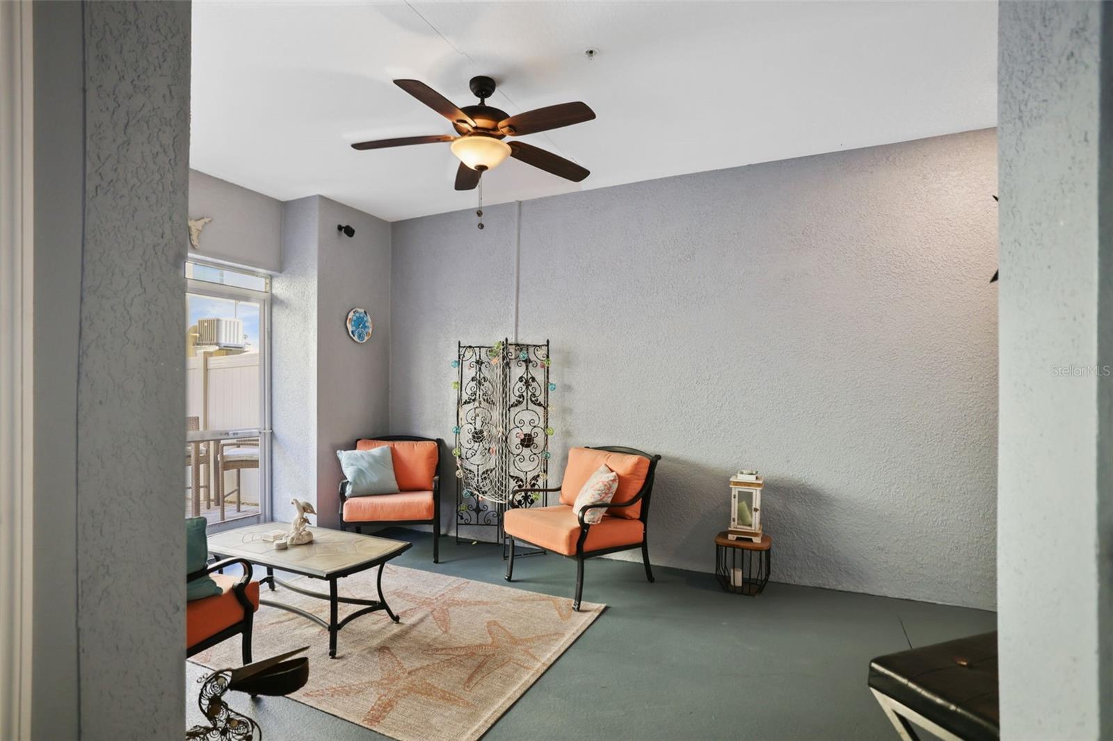 Image 5 of 67 For 5524 Yellowfin Court