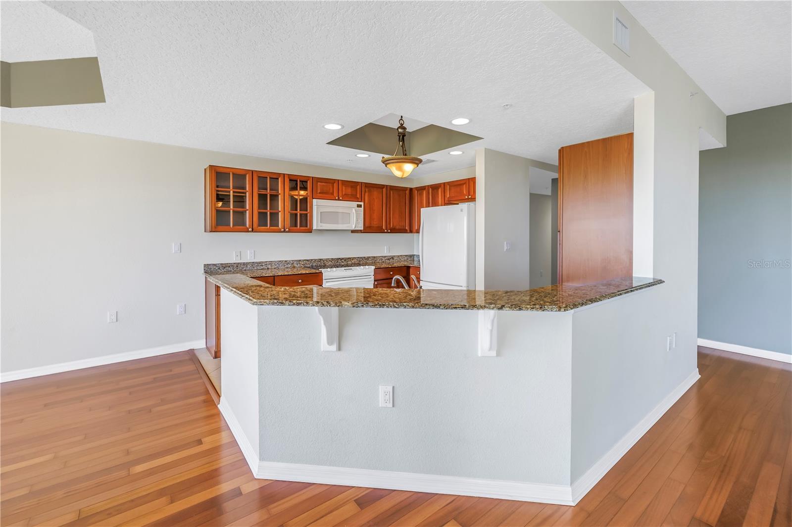 Image 27 of 49 For 10851 Mangrove Cay Lane Ne 714