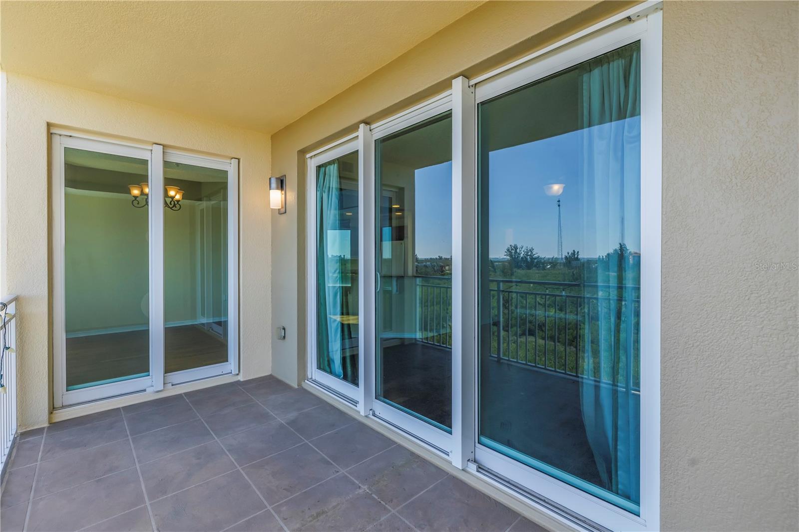 Image 32 of 49 For 10851 Mangrove Cay Lane Ne 714