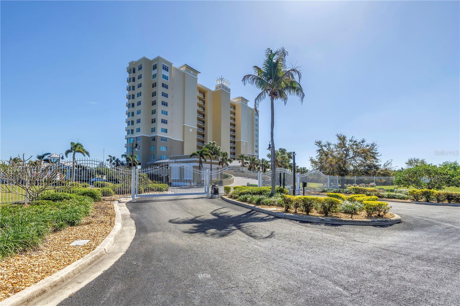 Image 34 of 49 For 10851 Mangrove Cay Lane Ne 714