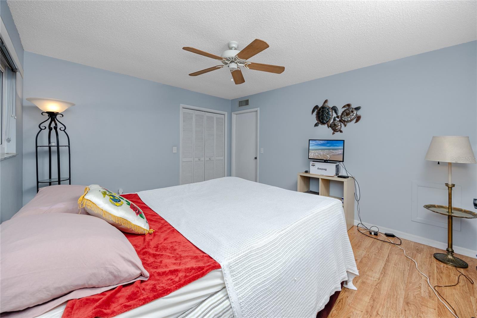 Image 12 of 52 For 2229 Americus Boulevard W 25