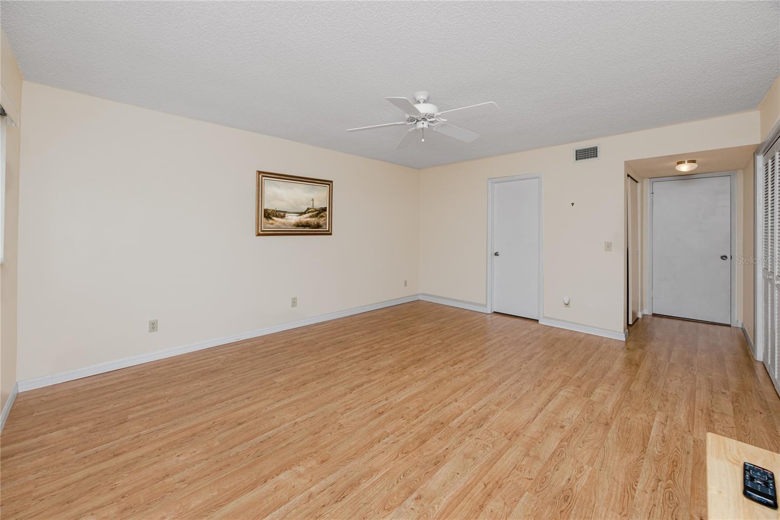 Image 15 of 52 For 2229 Americus Boulevard W 25