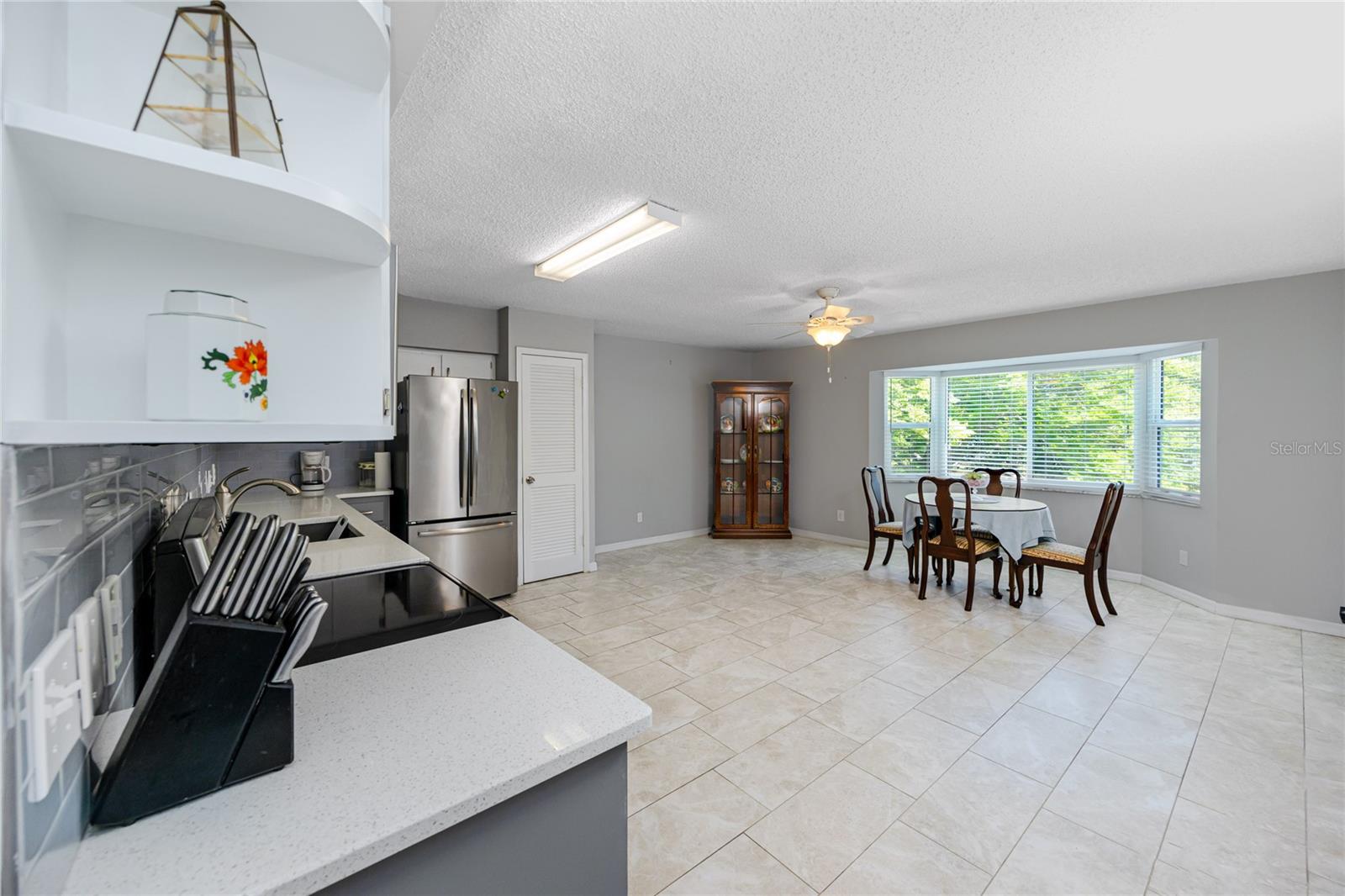 Image 29 of 52 For 2229 Americus Boulevard W 25