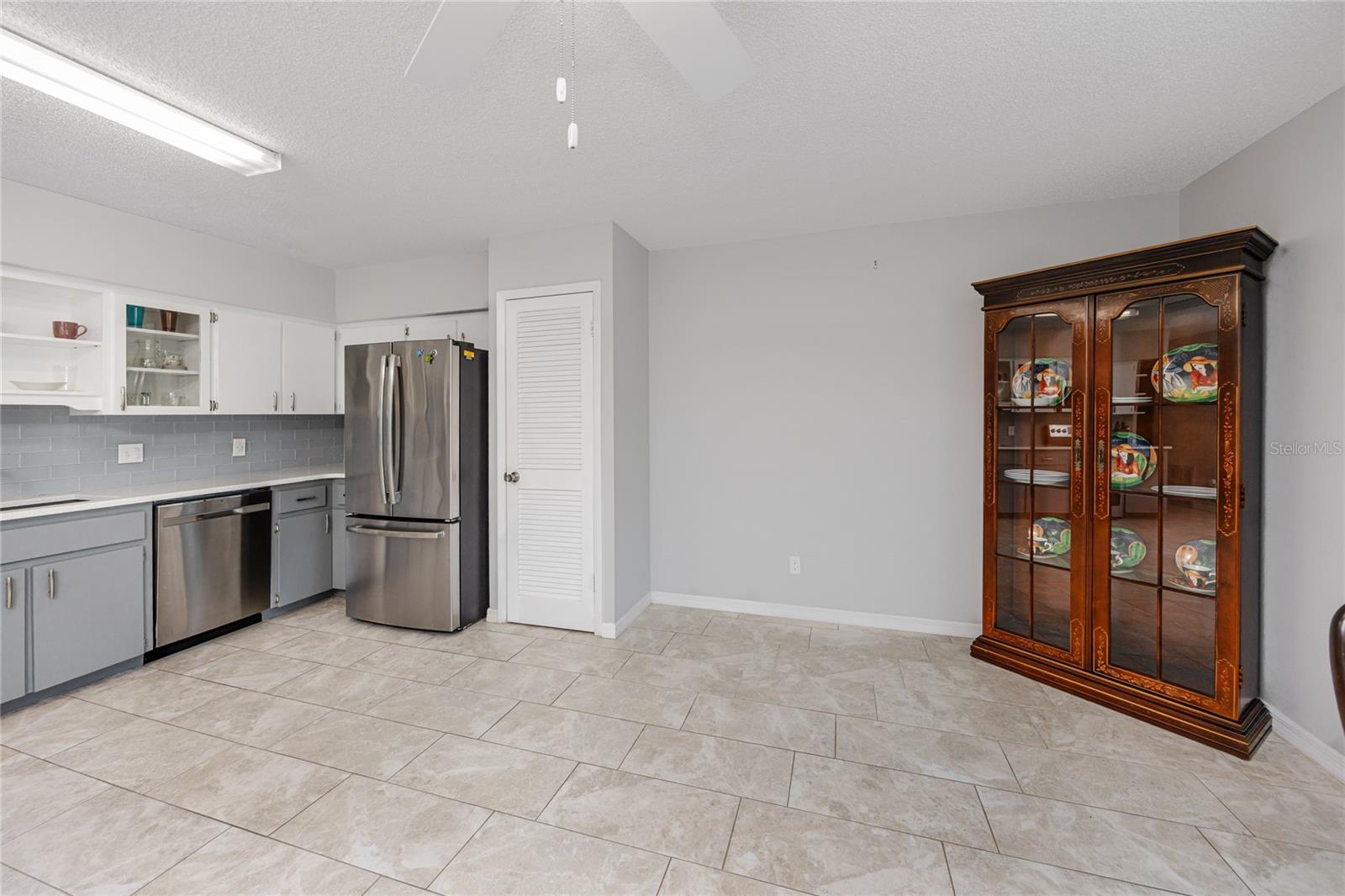 Image 36 of 52 For 2229 Americus Boulevard W 25