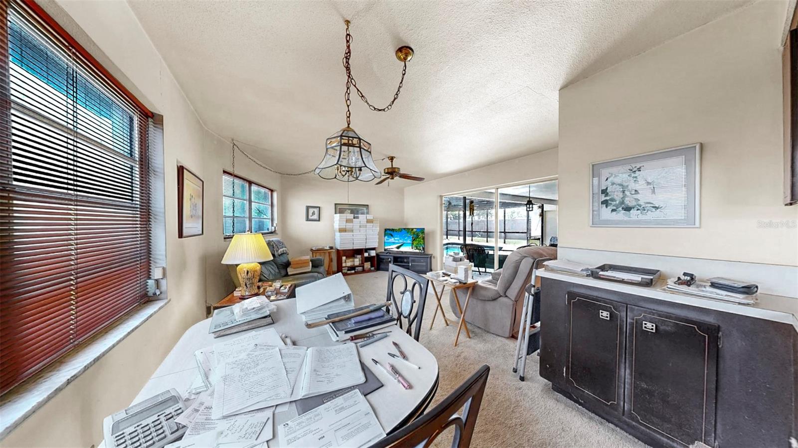 Image 36 of 82 For 500 Oleander Way S