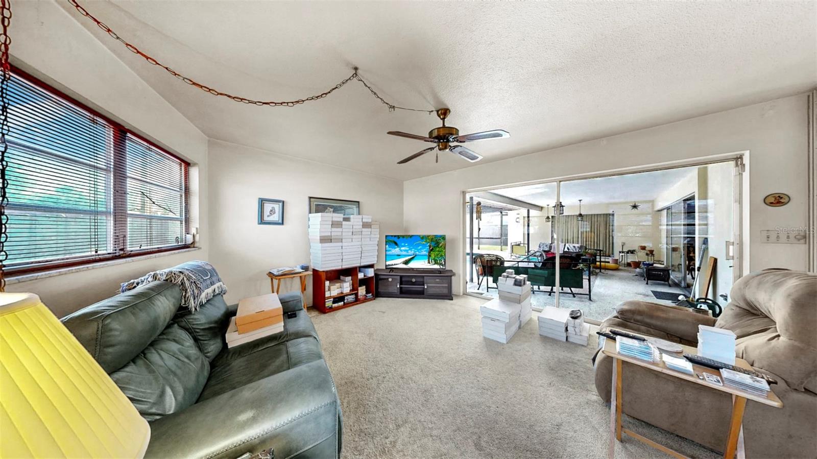 Image 38 of 82 For 500 Oleander Way S