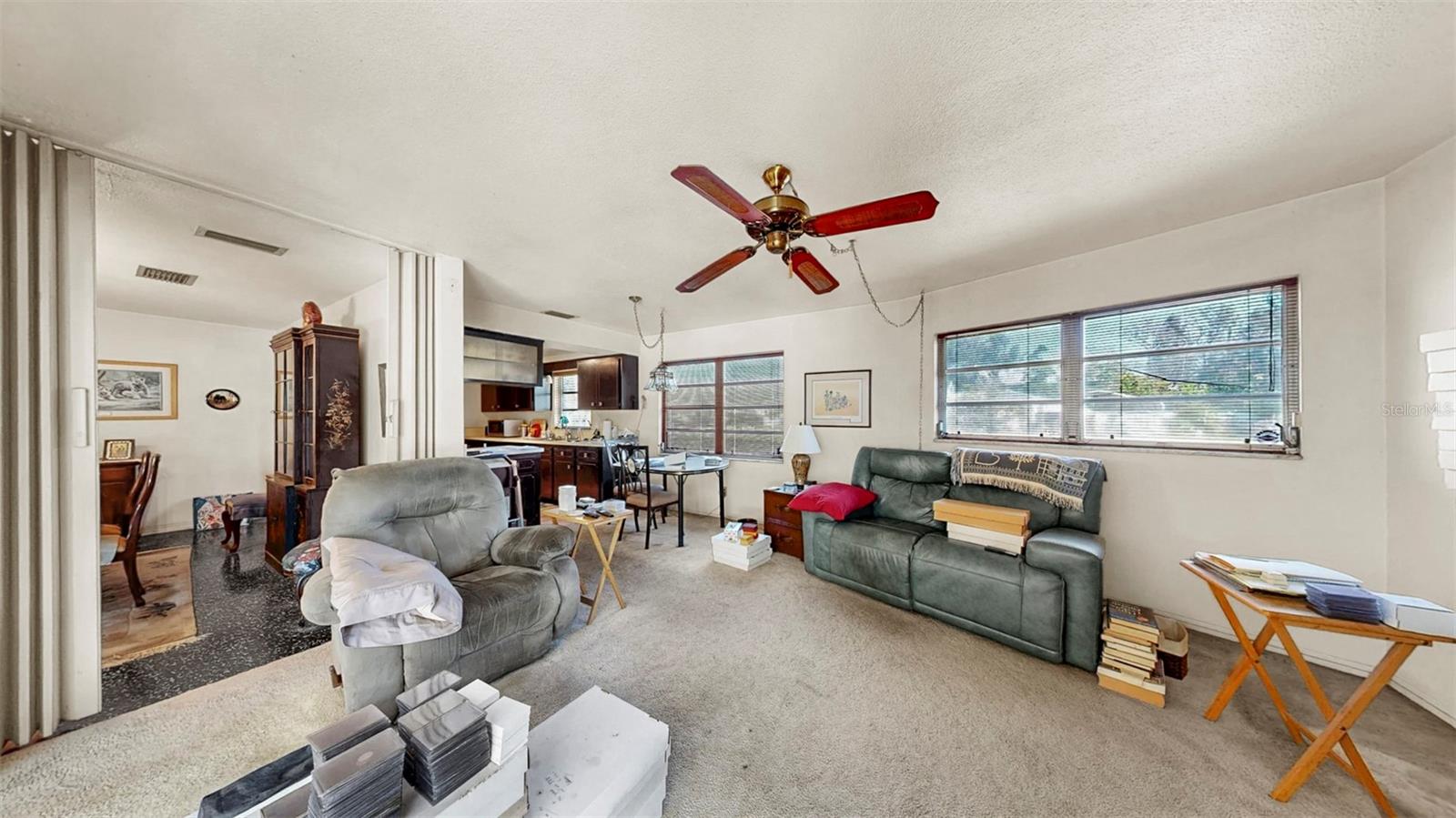 Image 39 of 82 For 500 Oleander Way S