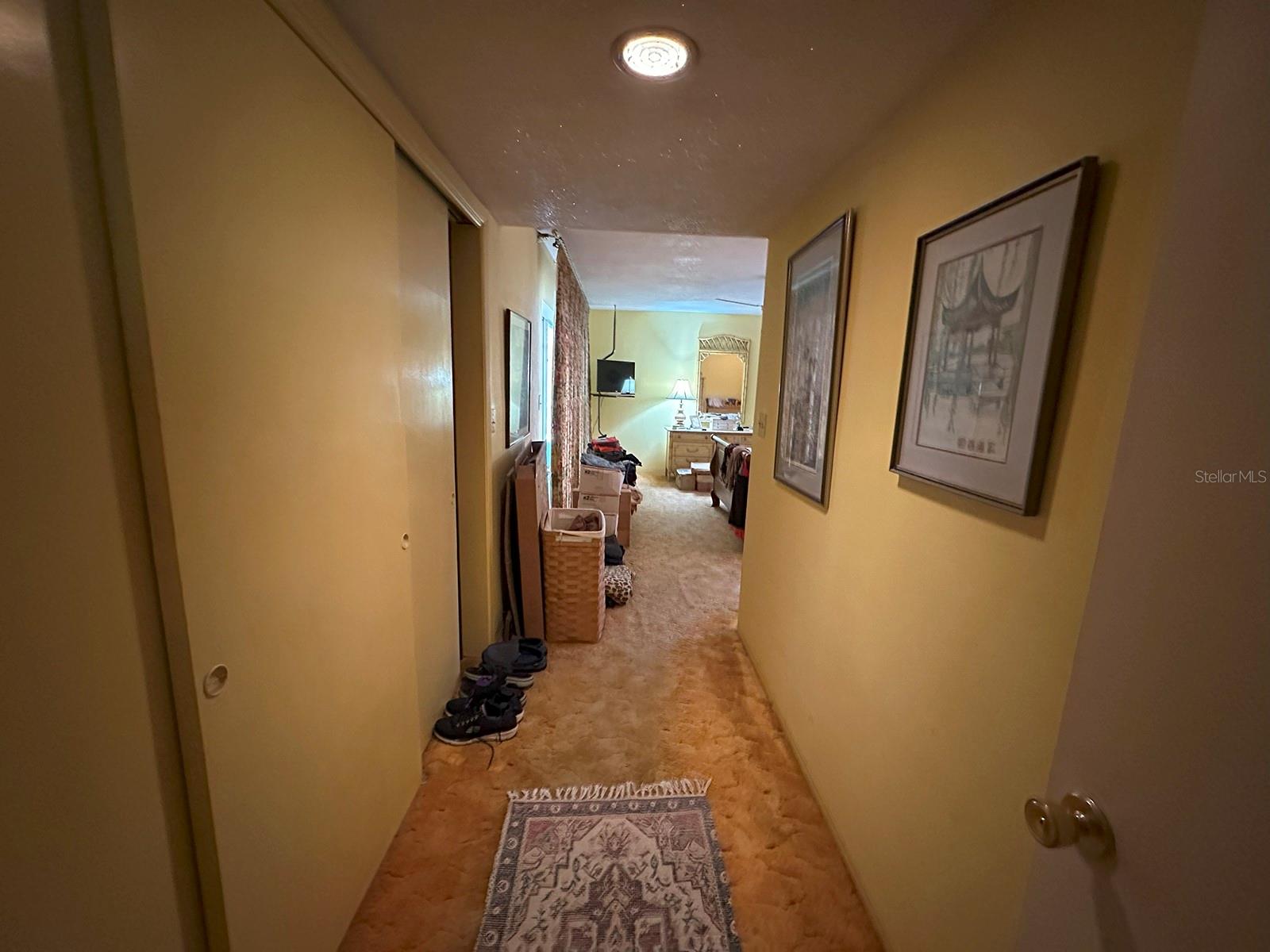 Image 41 of 82 For 500 Oleander Way S