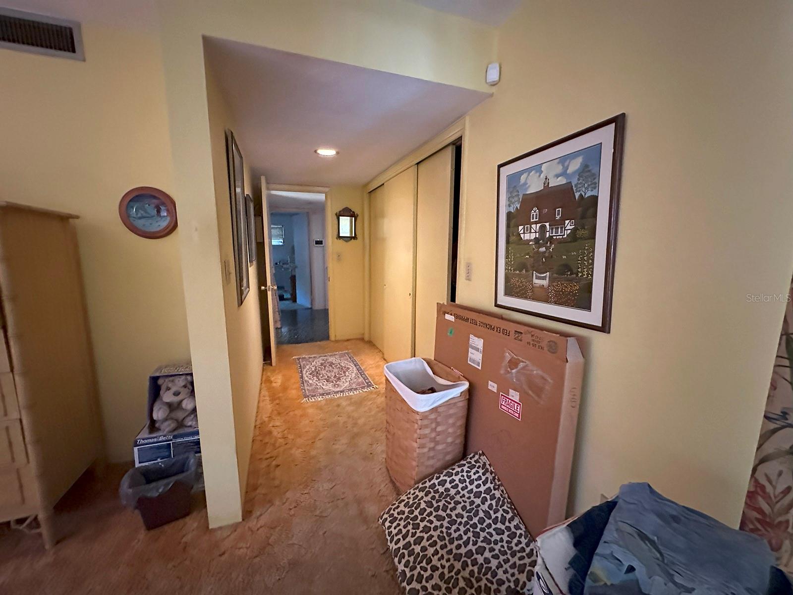 Image 45 of 82 For 500 Oleander Way S
