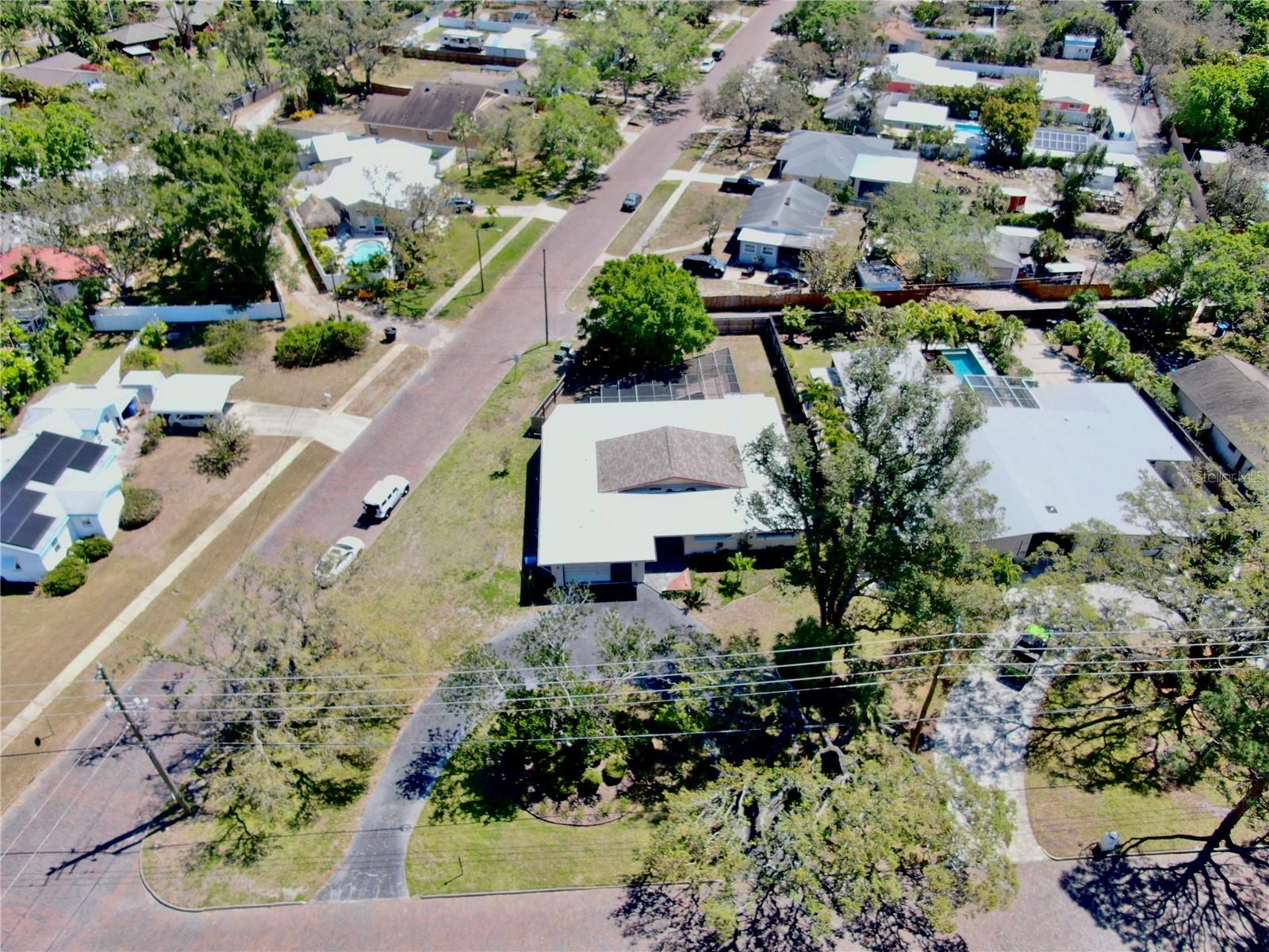 Image 73 of 82 For 500 Oleander Way S
